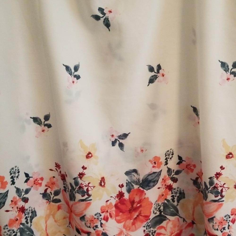 Floral blouse - Picture 5 of 5